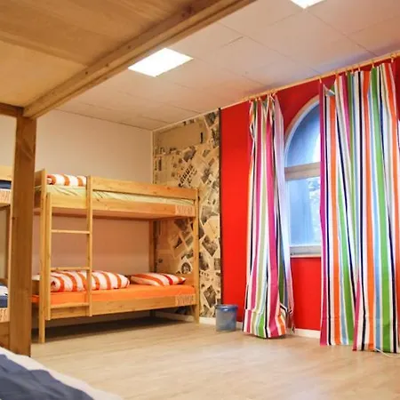 Хостел Red Emperor *