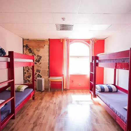 Хостел Red Emperor *