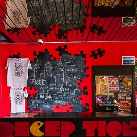 Хостел Red Emperor *