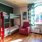 Red Emperor Hostal